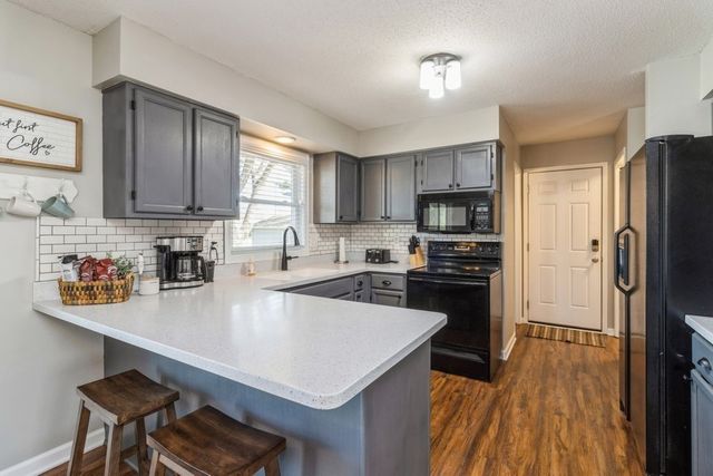 116 S 50th Court, West Des Moines, IA 50265