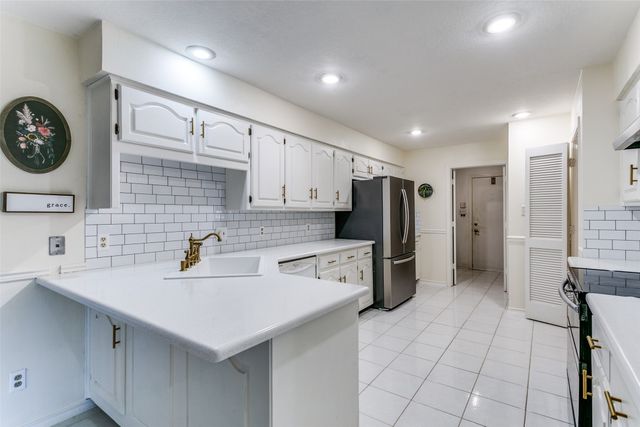 3600 Teal Lane, Bedford, TX 76021