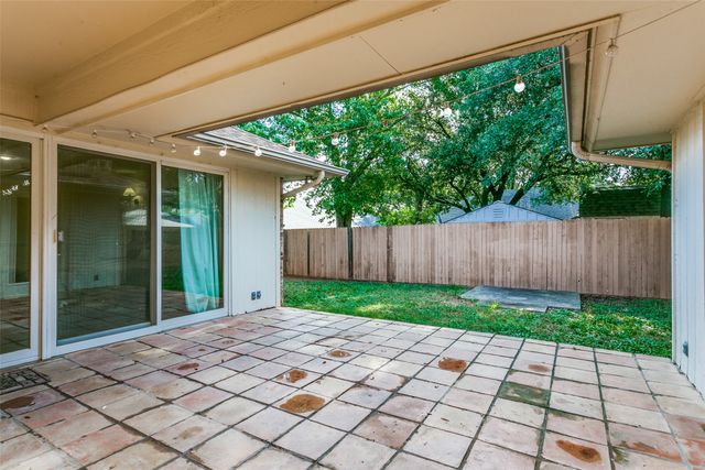 3600 Teal Lane, Bedford, TX 76021