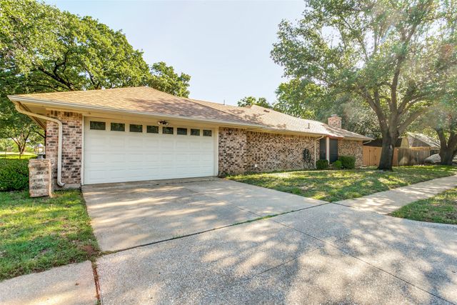 3600 Teal Lane, Bedford, TX 76021