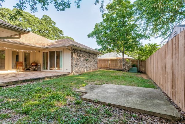 3600 Teal Lane, Bedford, TX 76021