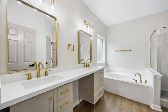 9127 Stoneleigh Drive, Sugar Land, TX 77479