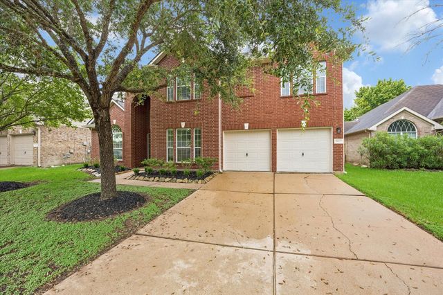 9127 Stoneleigh Drive, Sugar Land, TX 77479