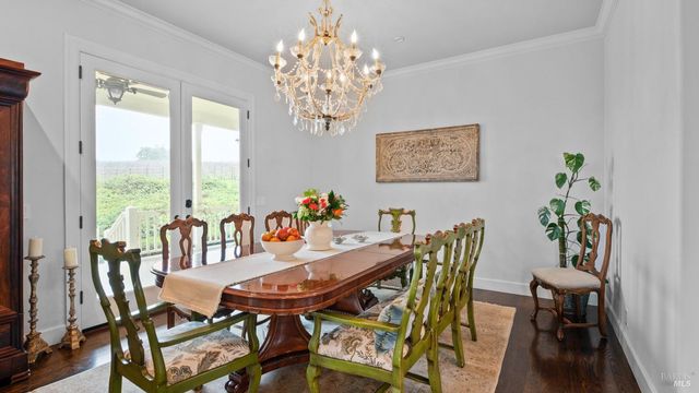 1170 Bayview Ave, Napa, CA 94559