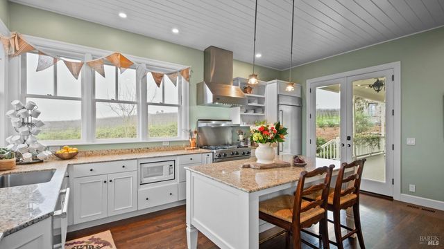 1170 Bayview Ave, Napa, CA 94559