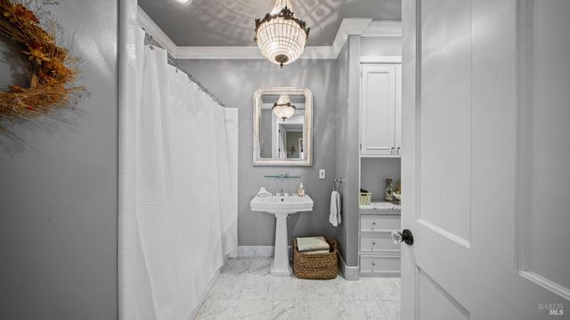 1170 Bayview Ave, Napa, CA 94559