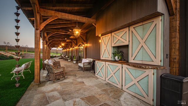 1170 Bayview Ave, Napa, CA 94559