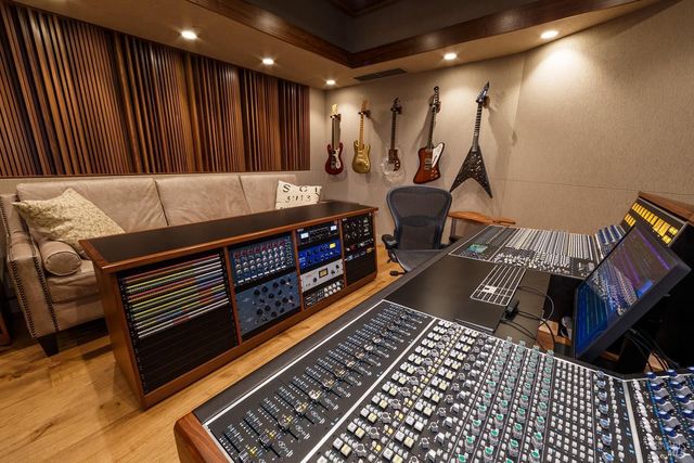 1170 Bayview Ave, Napa, CA 94559