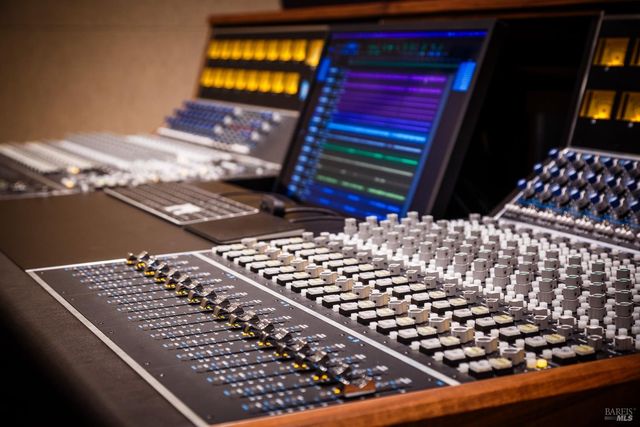 1170 Bayview Ave, Napa, CA 94559