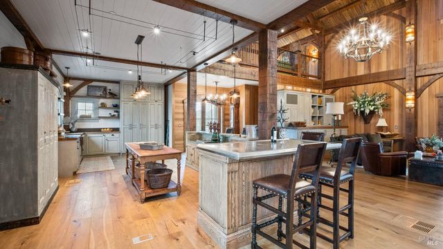 1170 Bayview Ave, Napa, CA 94559