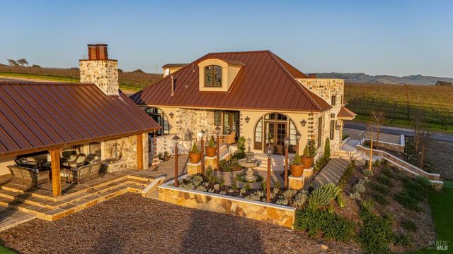 1170 Bayview Ave, Napa, CA 94559