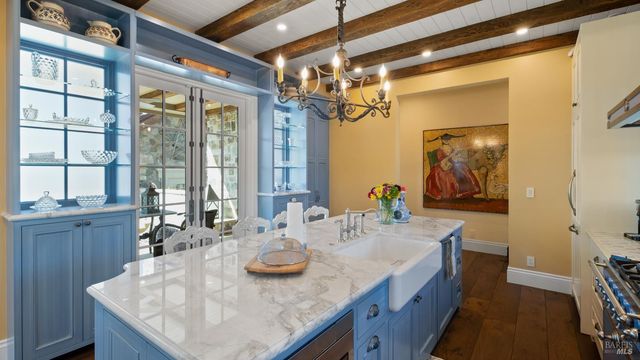 1170 Bayview Ave, Napa, CA 94559