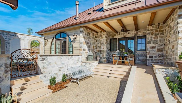 1170 Bayview Ave, Napa, CA 94559