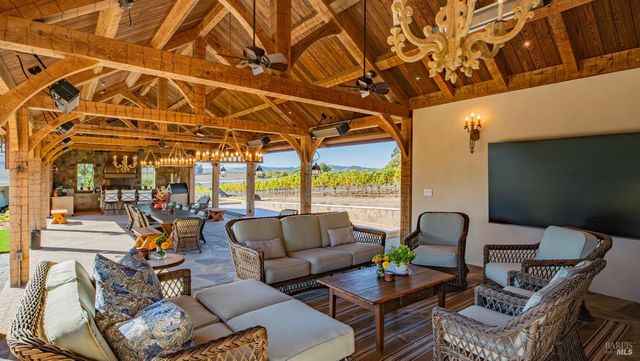 1170 Bayview Ave, Napa, CA 94559