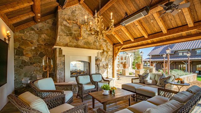 1170 Bayview Ave, Napa, CA 94559