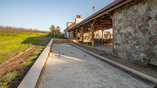 1170 Bayview Ave, Napa, CA 94559