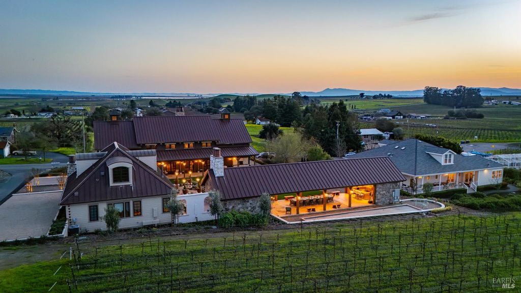 1170 Bayview Ave, Napa, CA 94559