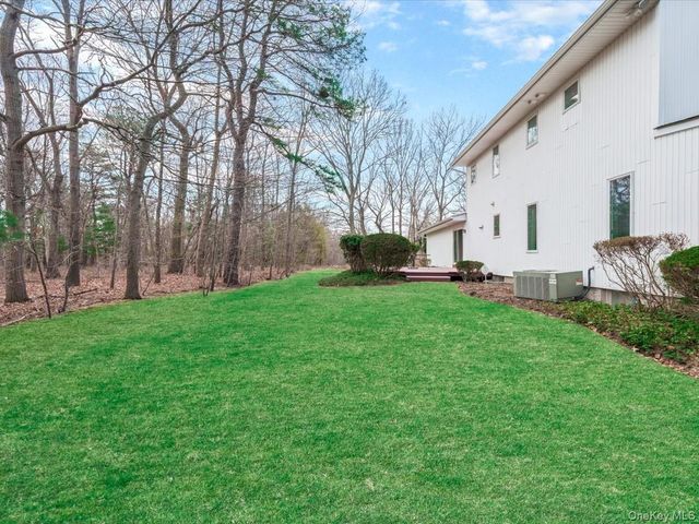 21 Linden Avenue, Kings Park, NY 11754