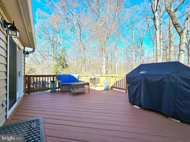 11930 COTTON MILL DR, Woodbridge, VA 22192