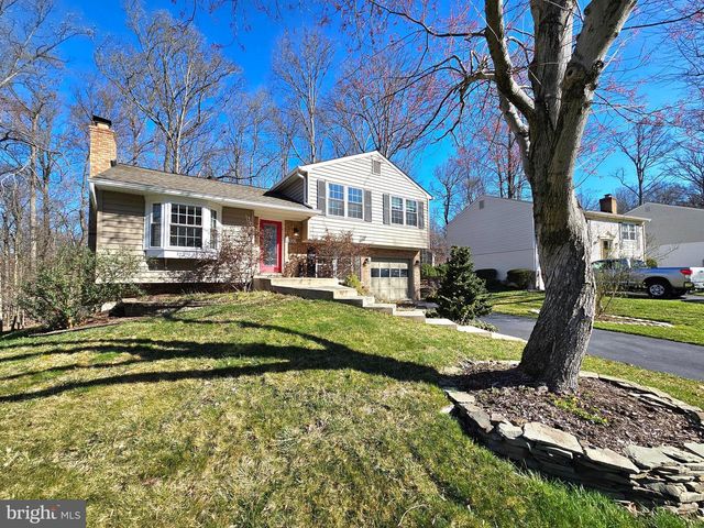 11930 COTTON MILL DR, Woodbridge, VA 22192