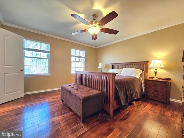 11930 COTTON MILL DR, Woodbridge, VA 22192