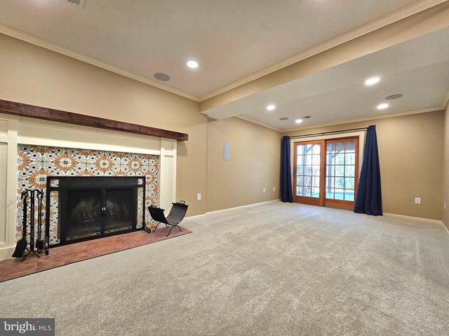 11930 COTTON MILL DR, Woodbridge, VA 22192