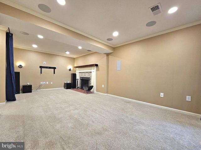 11930 COTTON MILL DR, Woodbridge, VA 22192