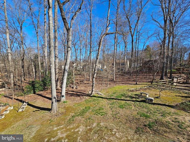 11930 COTTON MILL DR, Woodbridge, VA 22192