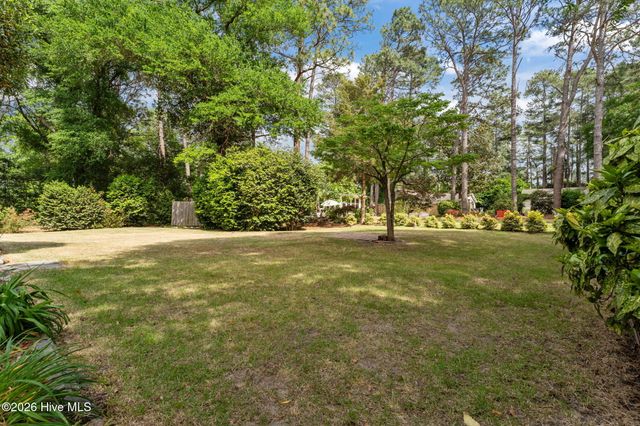 50 Dundee Road, Pinehurst, NC 28374