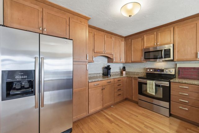 9 Starboard Ln Unit 1, Moultonborough, NH 03254