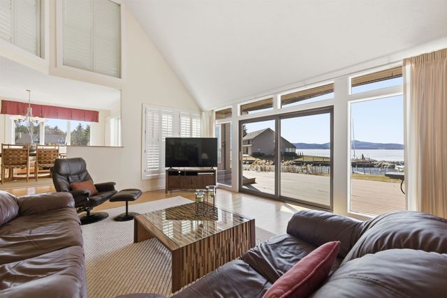 9 Starboard Ln Unit 1, Moultonborough, NH 03254