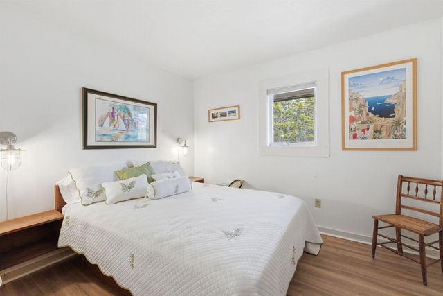 9 Starboard Ln Unit 1, Moultonborough, NH 03254