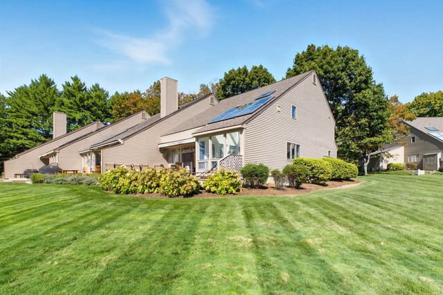 9 Starboard Ln Unit 1, Moultonborough, NH 03254