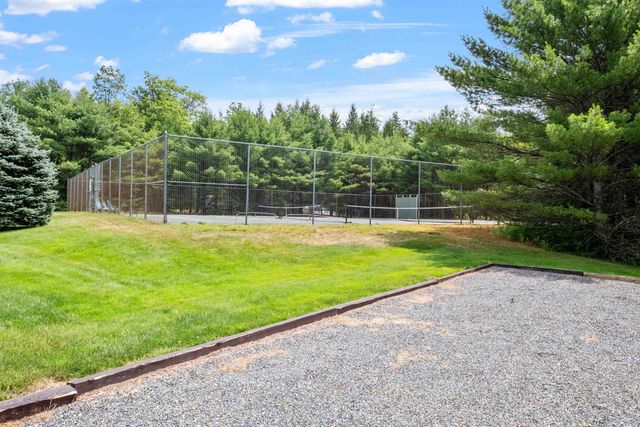 9 Starboard Ln Unit 1, Moultonborough, NH 03254