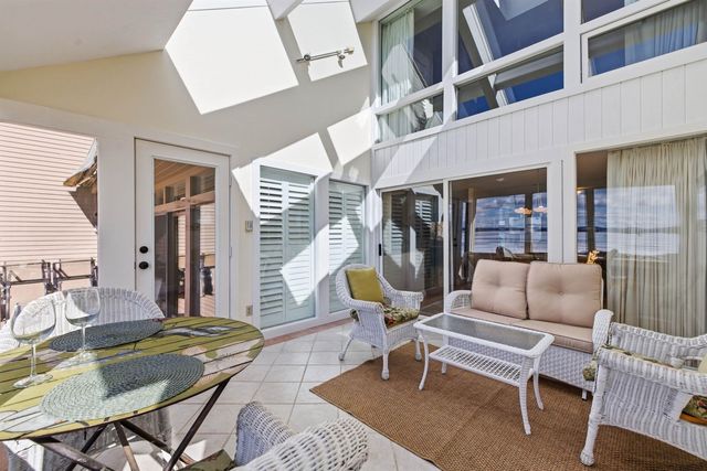 9 Starboard Ln Unit 1, Moultonborough, NH 03254