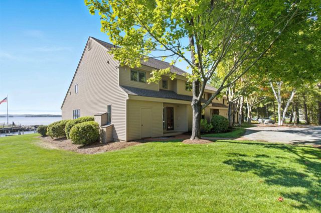 9 Starboard Ln Unit 1, Moultonborough, NH 03254