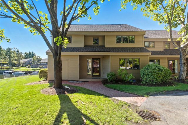 9 Starboard Ln Unit 1, Moultonborough, NH 03254