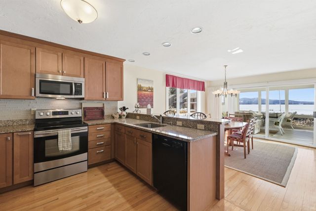 9 Starboard Ln Unit 1, Moultonborough, NH 03254