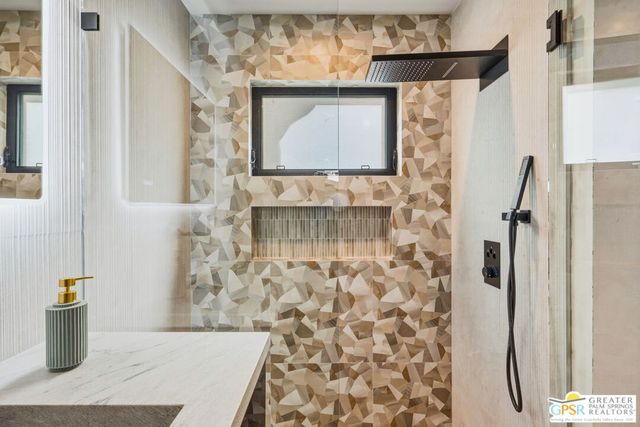 77013 Desi Drive, Indian Wells, CA 92210