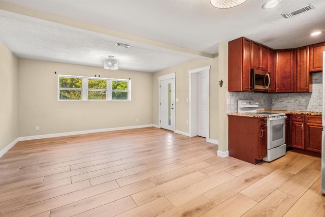 227 N Whitney Street, St Augustine, FL 32084