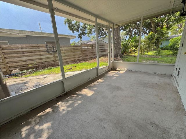 3883 HAWKEYE CIRCLE, Sarasota, FL 34232