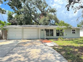 3883 HAWKEYE CIRCLE, Sarasota, FL 34232