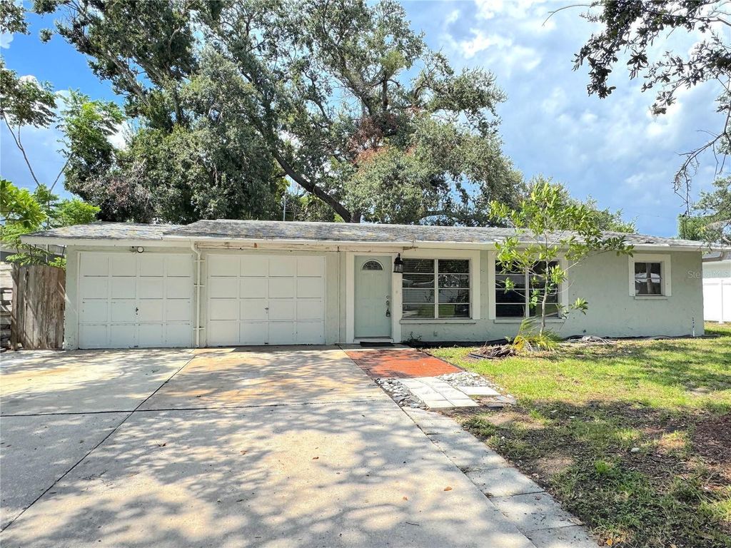 3883 HAWKEYE CIRCLE, Sarasota, FL 34232