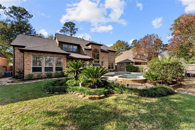 79 S Bantam Woods Circle, The Woodlands, TX 77382
