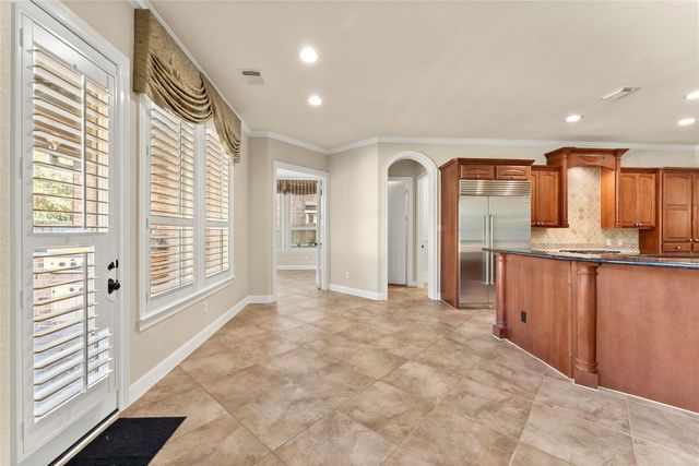 79 S Bantam Woods Circle, The Woodlands, TX 77382