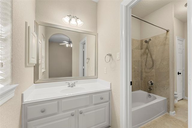 79 S Bantam Woods Circle, The Woodlands, TX 77382