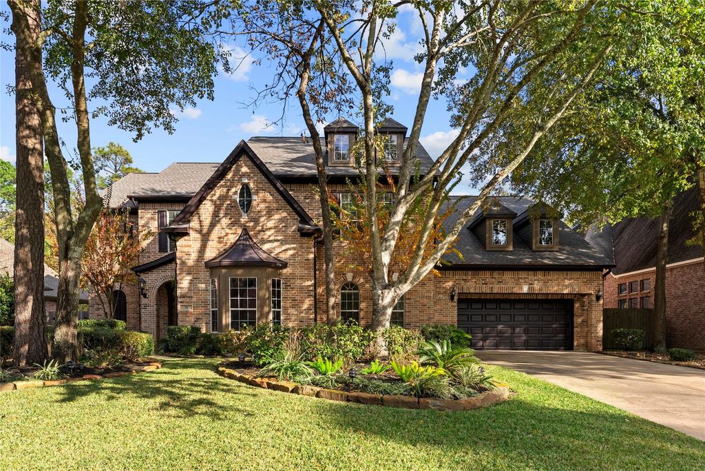 79 S Bantam Woods Circle, The Woodlands, TX 77382