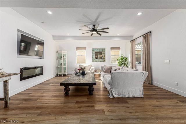 5698 Quiet Cloud Court, Las Vegas, NV 89141