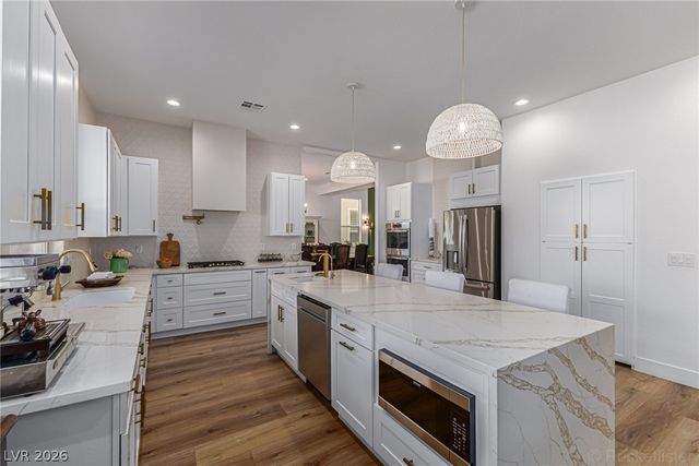 5698 Quiet Cloud Court, Las Vegas, NV 89141