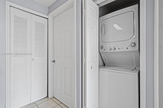 3410 Coral Way 904, Miami, FL 33145